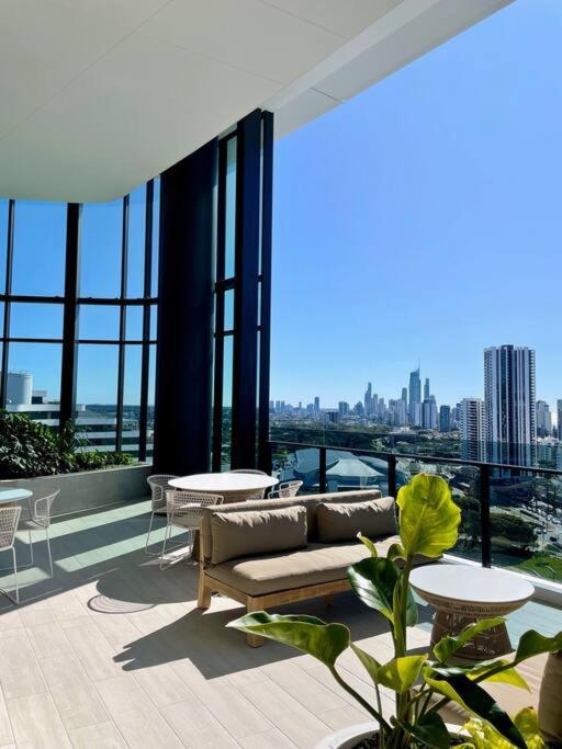 New Impressive 180° River View 1 Bed Apt With Pool 47F Leilighet Gold Coast Eksteriør bilde