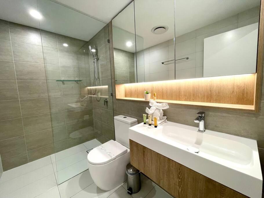 New Impressive 180° River View 1 Bed Apt With Pool 47F Leilighet Gold Coast Eksteriør bilde