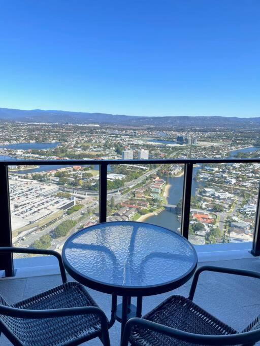 New Impressive 180° River View 1 Bed Apt With Pool 47F Leilighet Gold Coast Eksteriør bilde