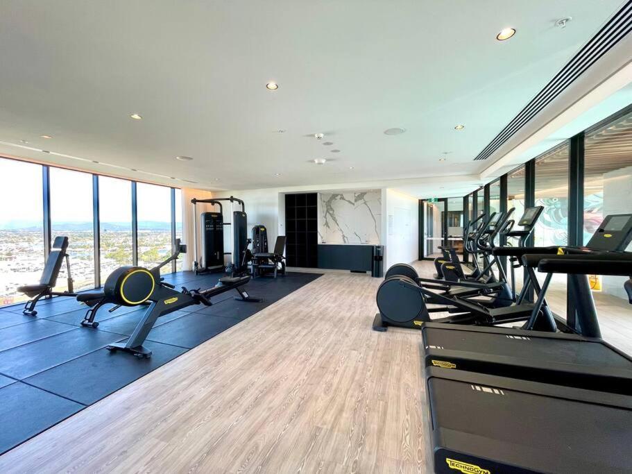 New Impressive 180° River View 1 Bed Apt With Pool 47F Leilighet Gold Coast Eksteriør bilde